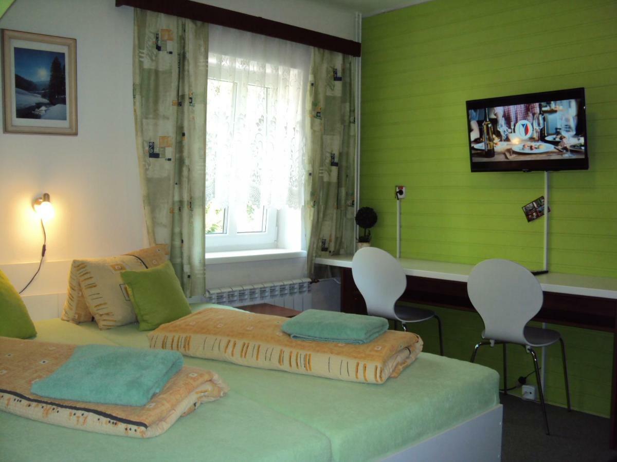 Hotel Zatisi Janské Lázně Buitenkant foto