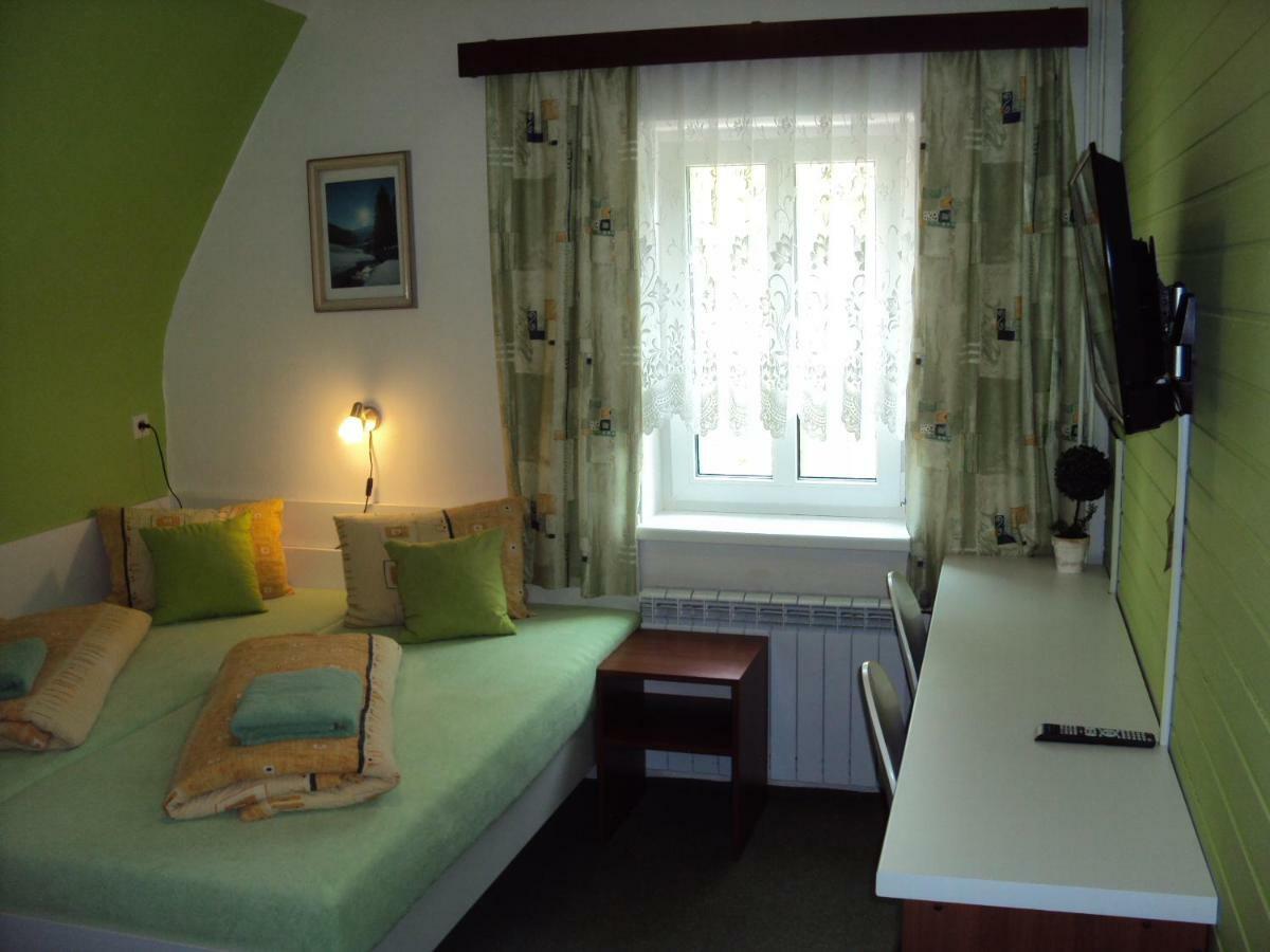 Hotel Zatisi Janské Lázně Buitenkant foto